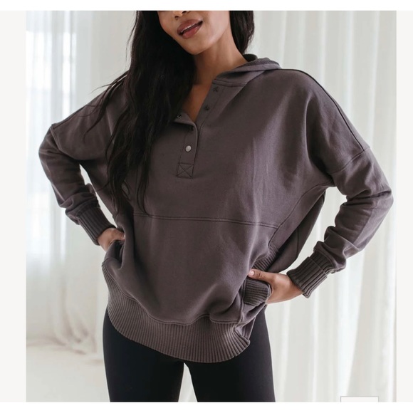 The Post Baylee Charcoal Hoodie - Picture 1 of 4